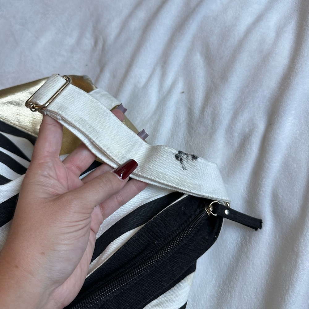 Weekender Bag - Picture 9 of 10